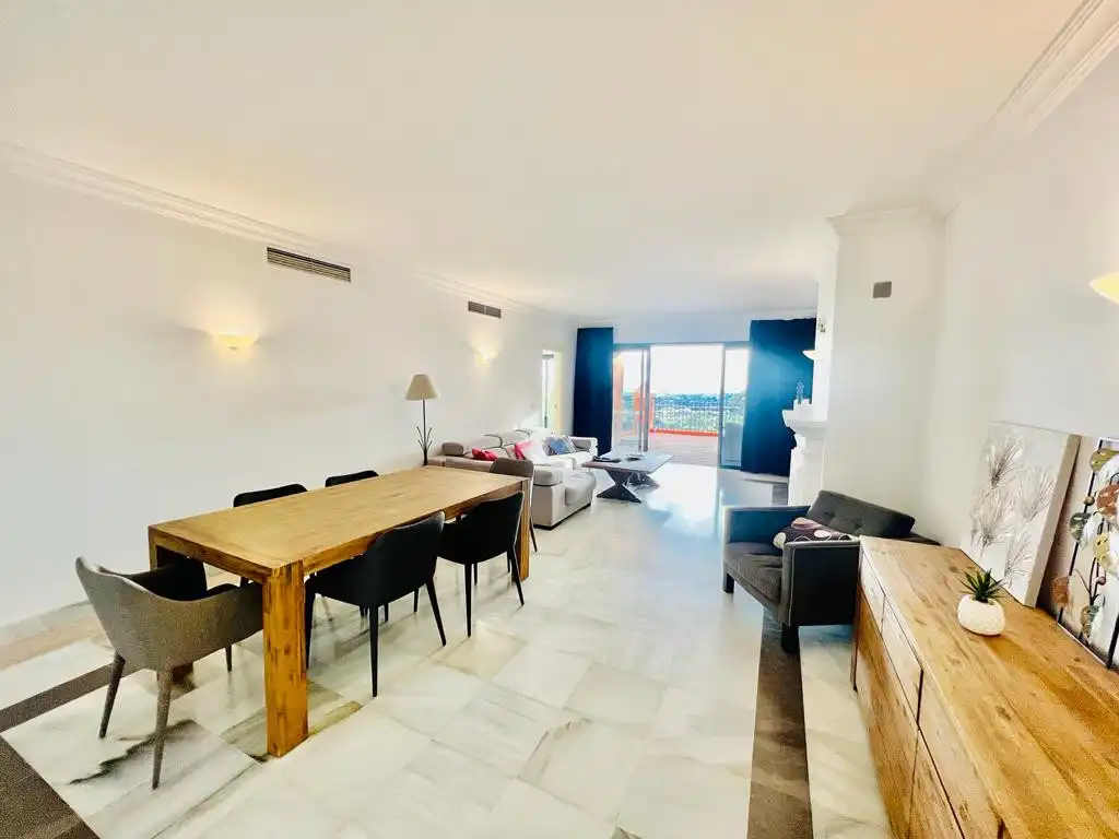 Apartamento de alquiler en CERRO ARTOLA, 11, La Quinta