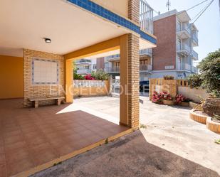 Exterior view of House or chalet for sale in Sueca  with Terrace and Balcony