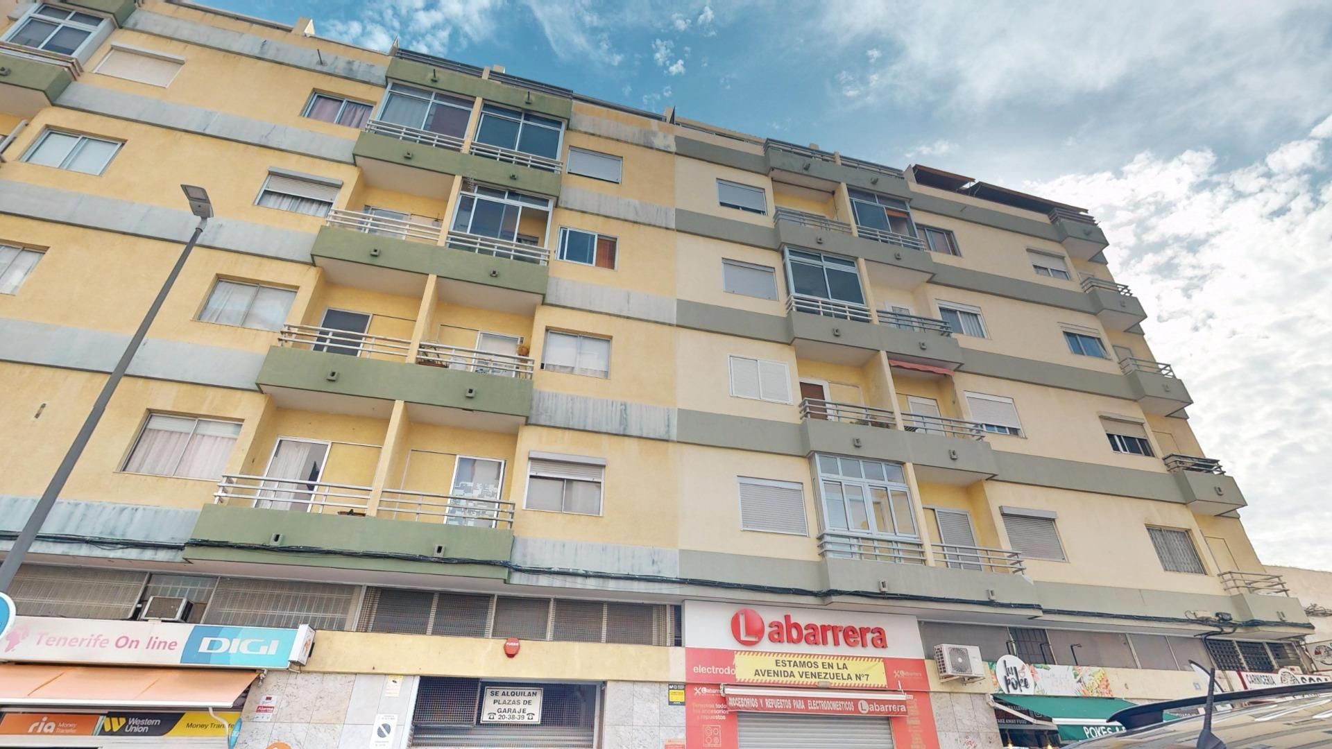 Exterior view of Apartment to rent in  Santa Cruz de Tenerife Capital  with Parquet flooring