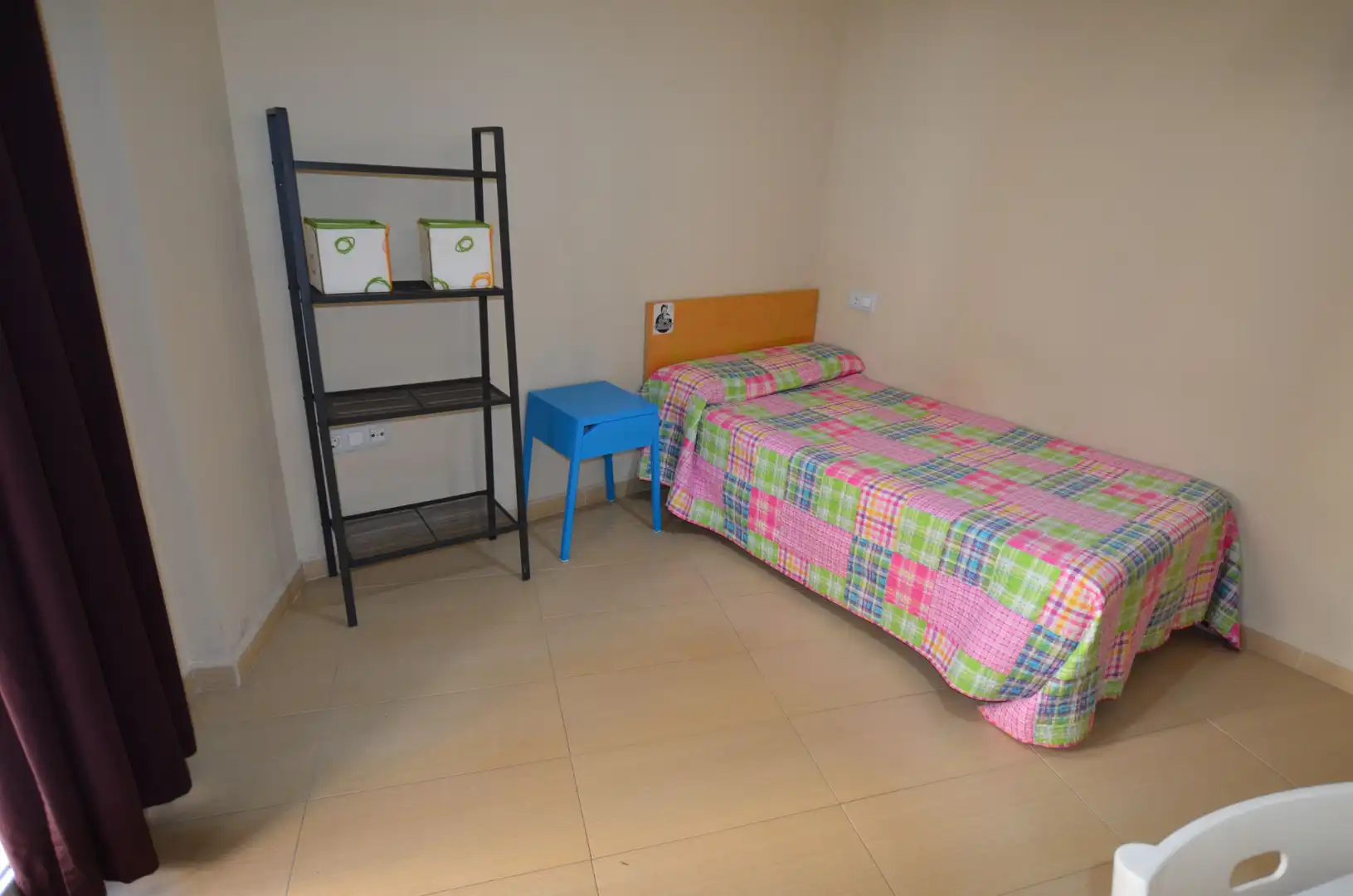 Bedroom of Flat for rent in Granada  with Heating, Furnished and Oven