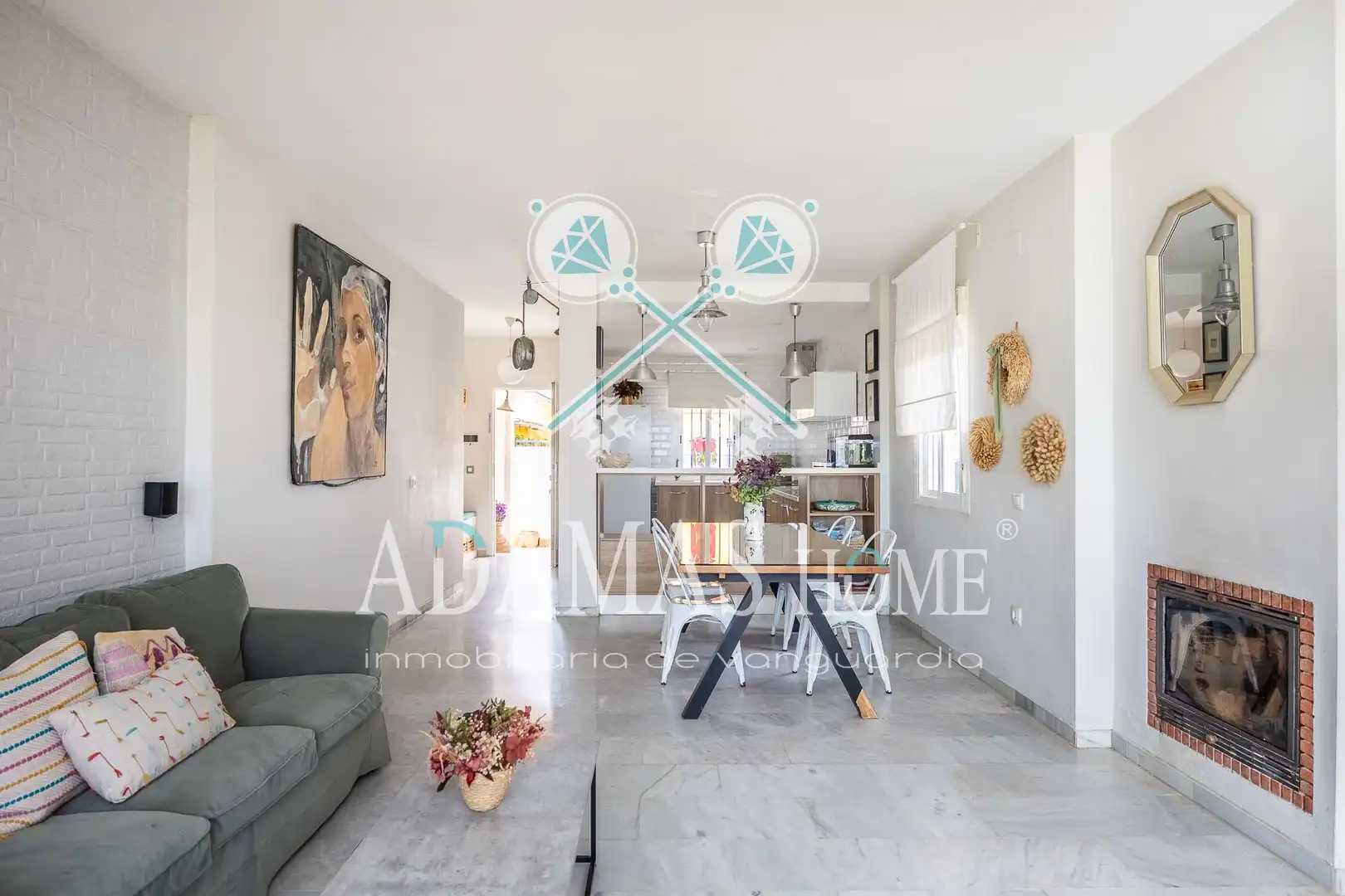 Comedor de Casa o chalet en venta en Valencina de la Concepción con Aire acondicionado, Calefacción y Jardín privado