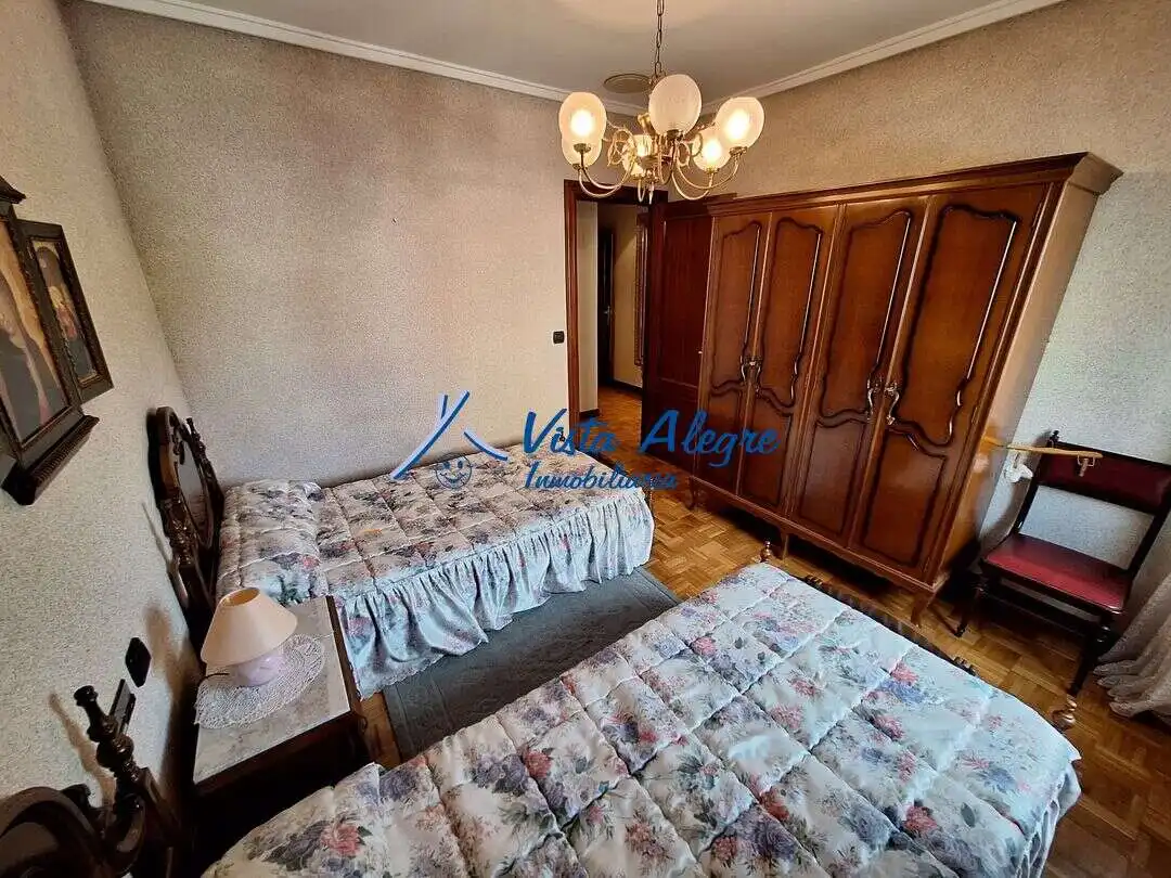Habitación de Piso en venta en Haro con Calefacción, Terraza y Trastero