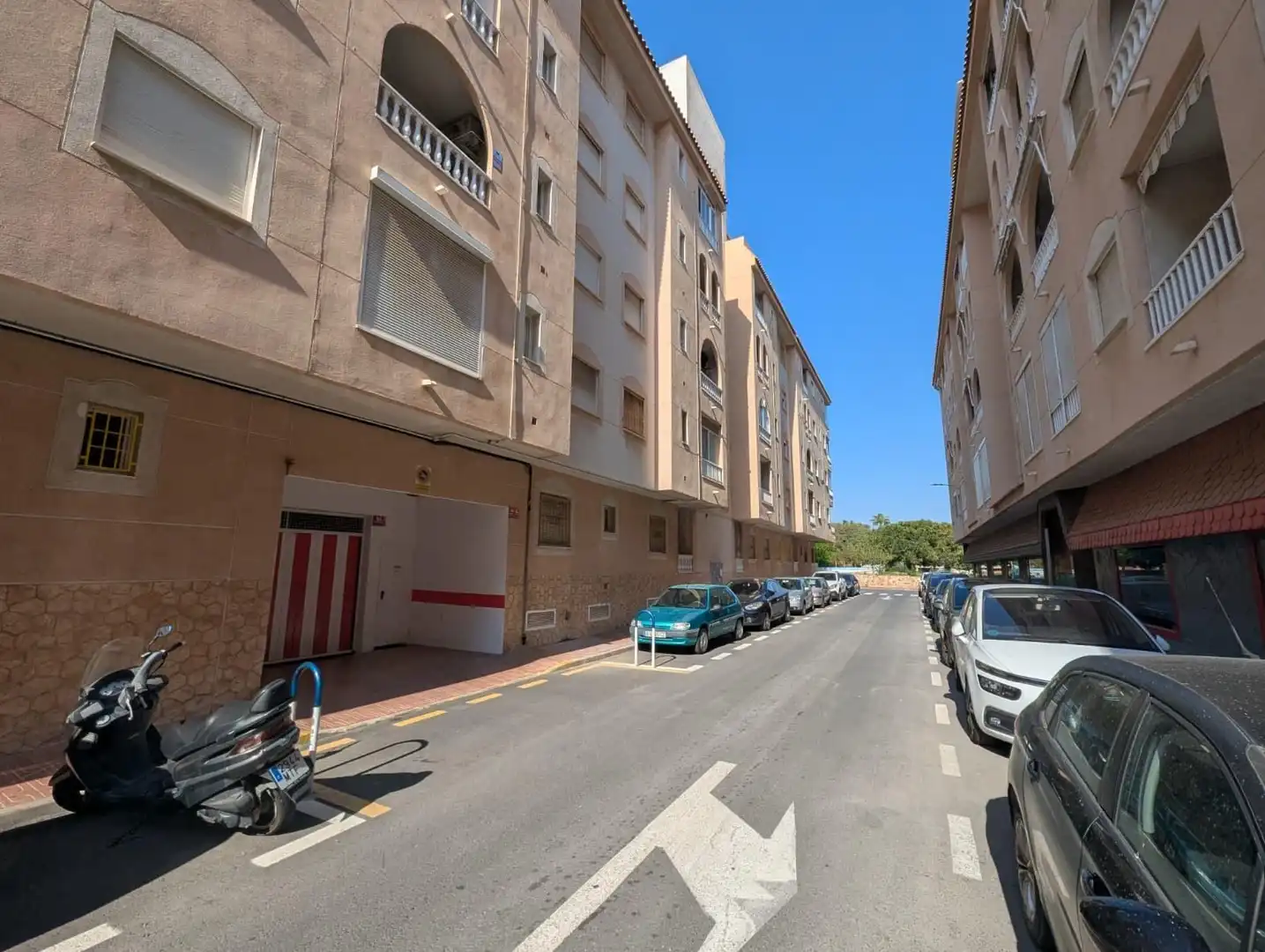 Apartamento con ascensor en venta en Avenida PINOSO DE, imagen 13