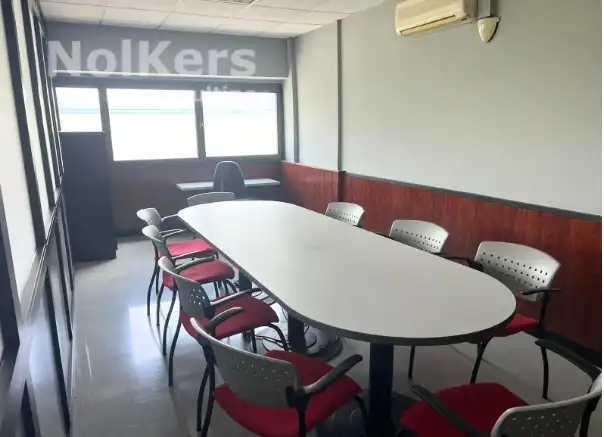 Nave industrial de alquiler en L'Hospitalet de Llobregat con Calefacción