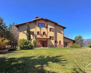 Vista exterior de Casa o xalet en venda en Vallfogona de Ripollès amb Calefacció, Jardí privat i Moblat