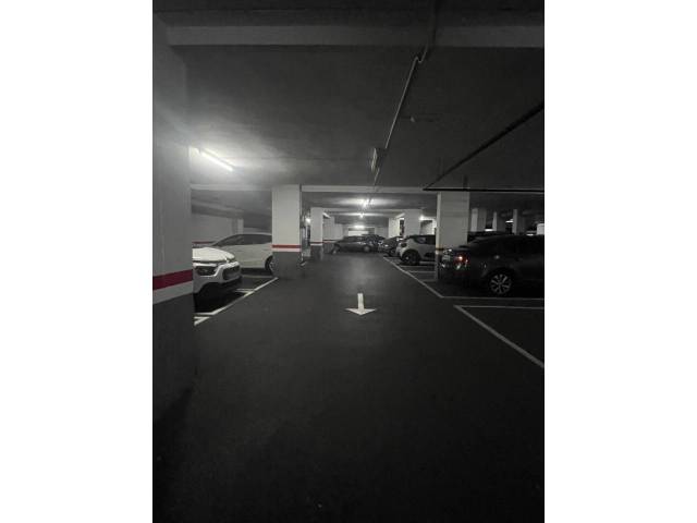 Garaje en Alquiler en Calle Traja en La Font de la Guatlla