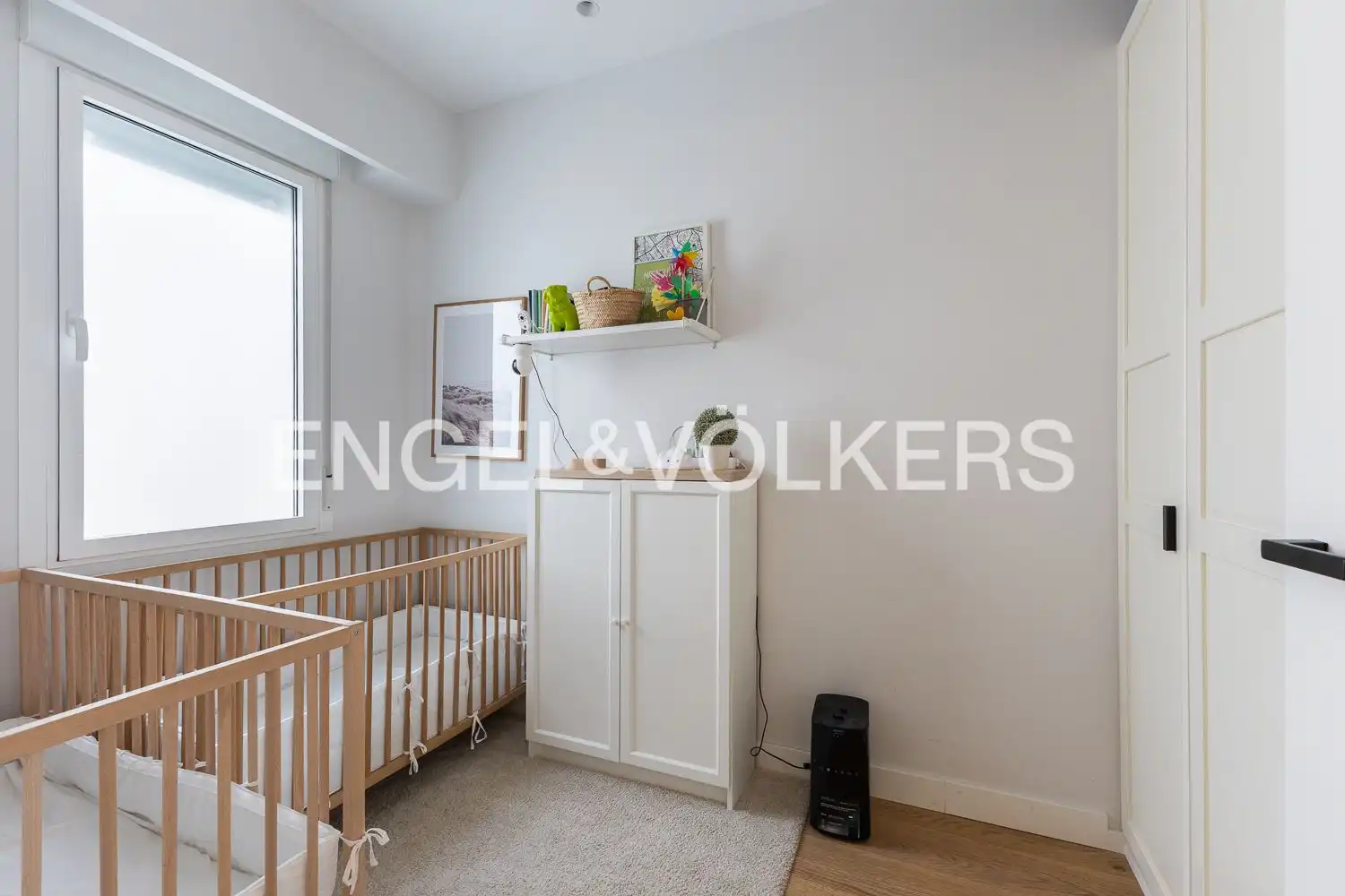 Bedroom of Attic for sale in Valencia  with Air Conditioner, Heating and Terrace