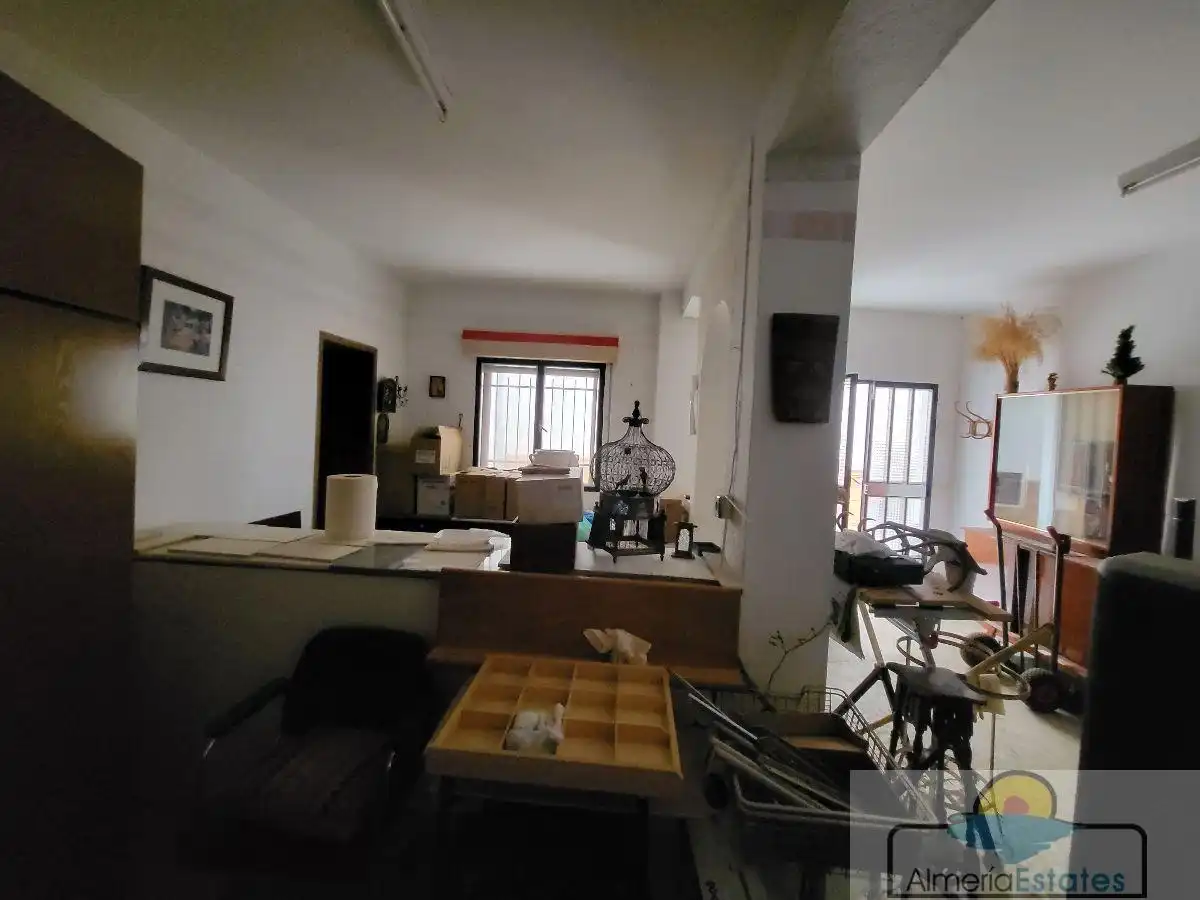 Sala de estar de Garaje en venta en Sierro