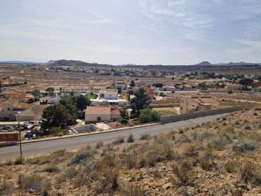 Terreno residencial en venta en Calle CIANITA 8