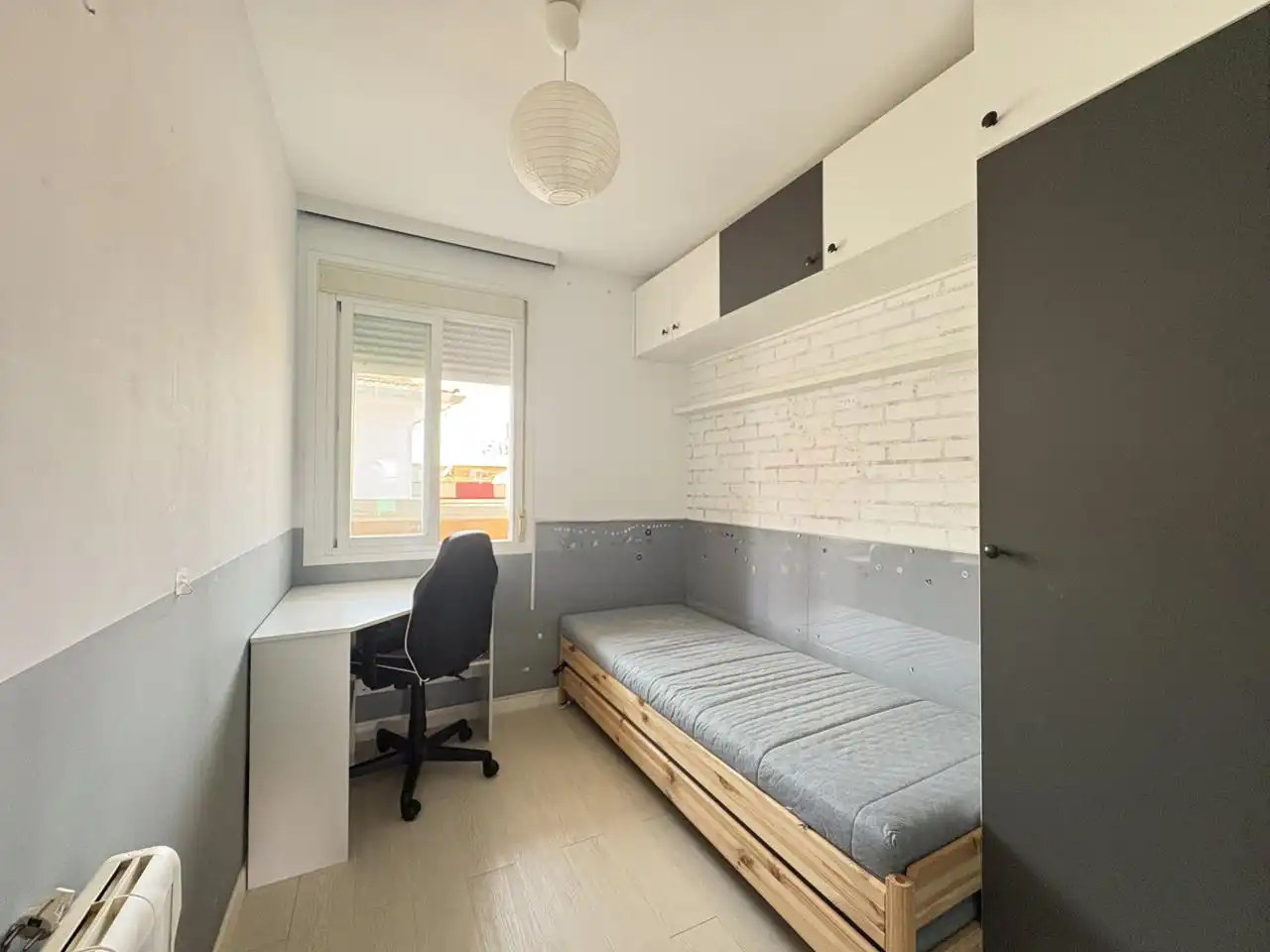 Bedroom of Flat for rent in Madrid  with Heating, Terrace and Furnished