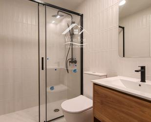 Bathroom of Flat to rent in San Sebastián de los Reyes  with Air Conditioner, Heating and Terrace