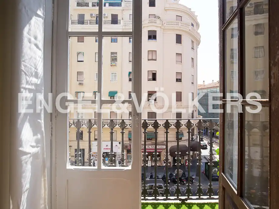 Dormitori de Pis de lloguer en Valencia amb Aire condicionat, Calefacció i Parquet