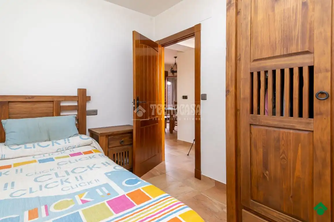 Habitación de Dúplex en venta en Albolote con Aire acondicionado y Calefacción