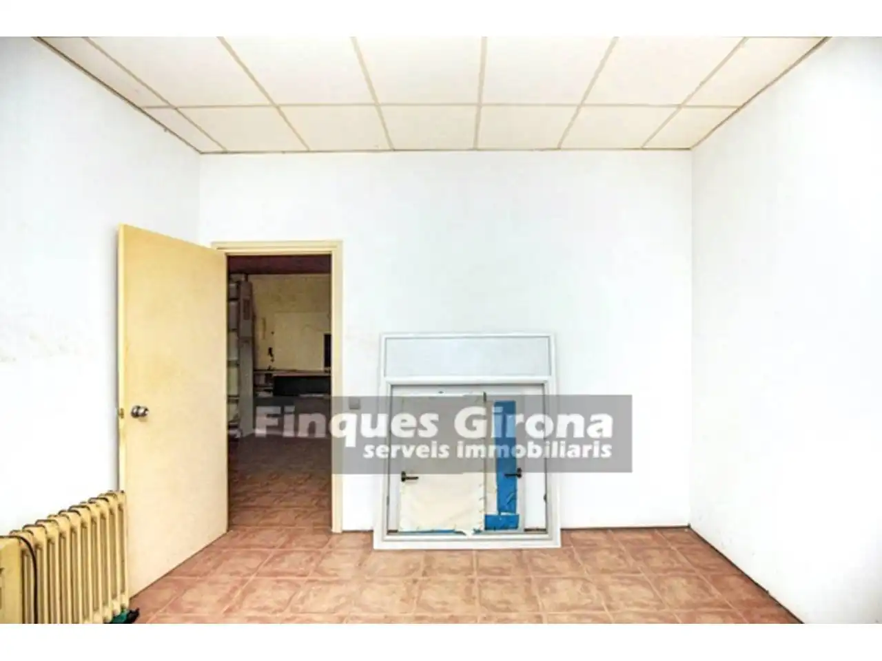 Piso en venta en Girona con Calefacción