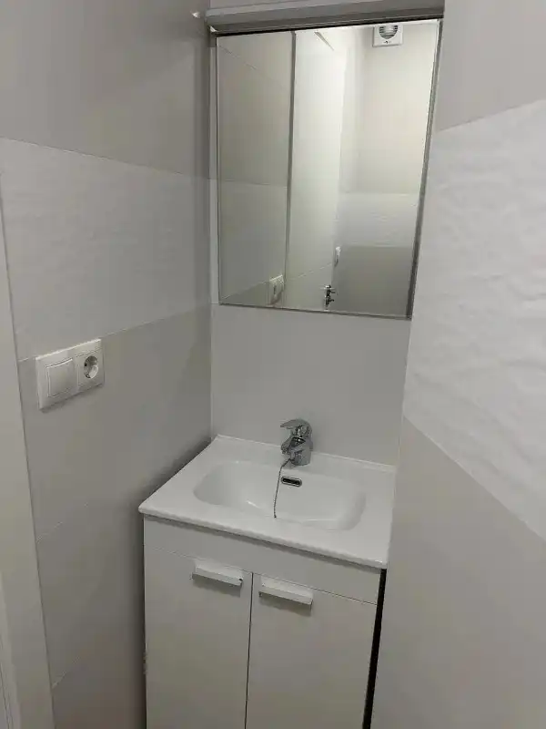 Bathroom of Flat for sale in Madrid  with Air Conditioner