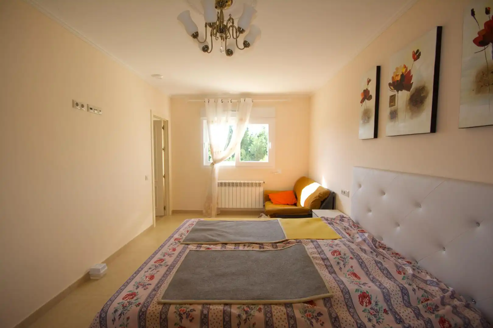 Schlafzimmer von Haus oder Chalet zum Verkauf in Orihuela mit Klimaanlage, Heizung und Privatgarten