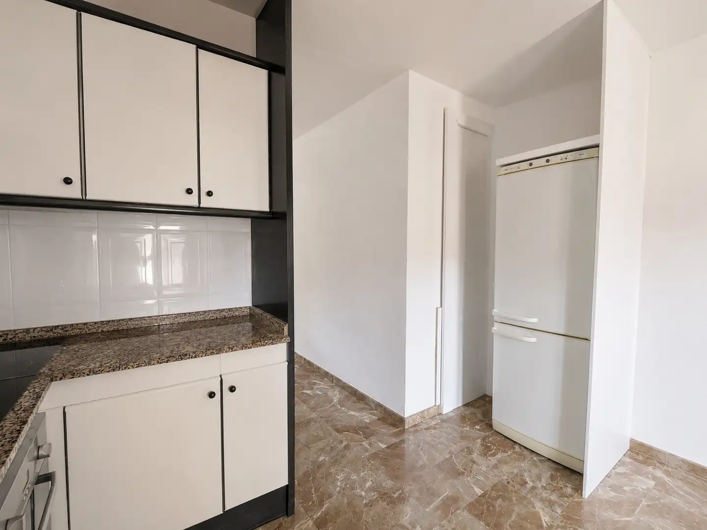 Cuina de Dúplex en venda en Vilanova i la Geltrú amb Calefacció, Terrassa i Balcó