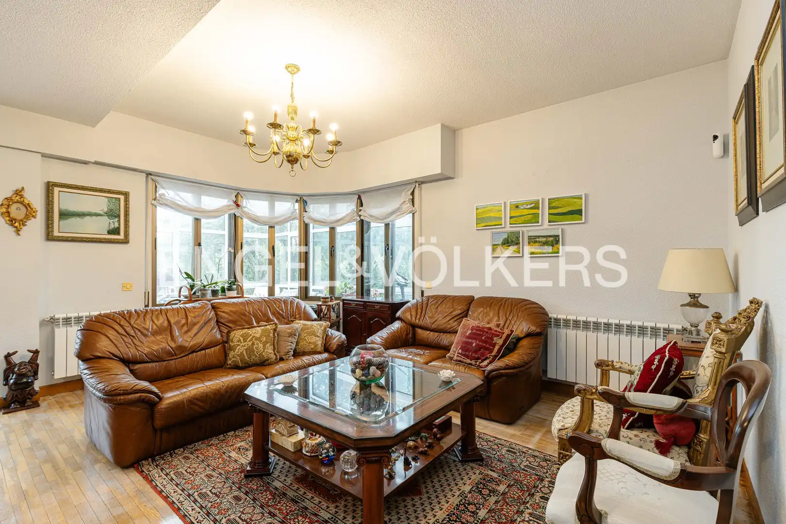 Sala de estar de Casa o chalet en venta en Pozuelo de Alarcón con Calefacción, Jardín privado y Terraza