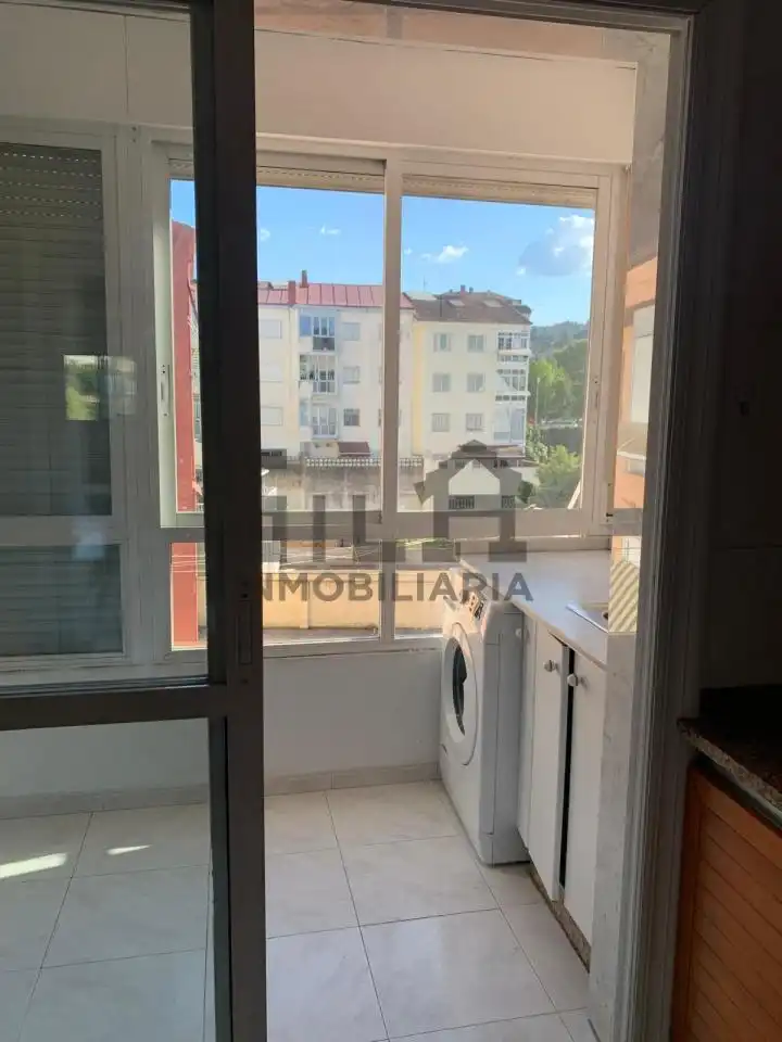 Terrassa de Dúplex de lloguer en Ourense Capital  amb Calefacció, Parquet i Balcó