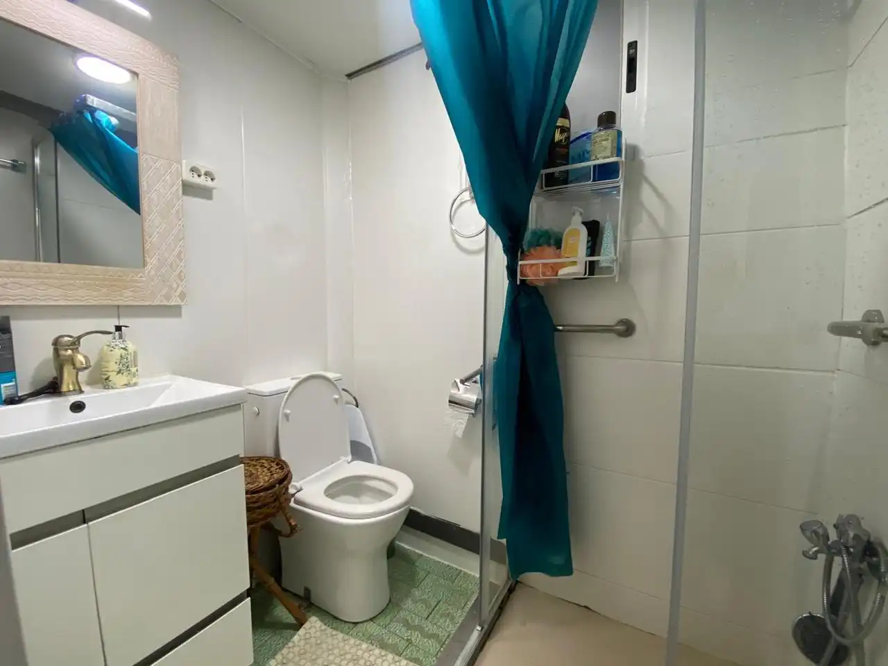 Bathroom of Flat for sale in Zaldibar  with Heating and Furnished