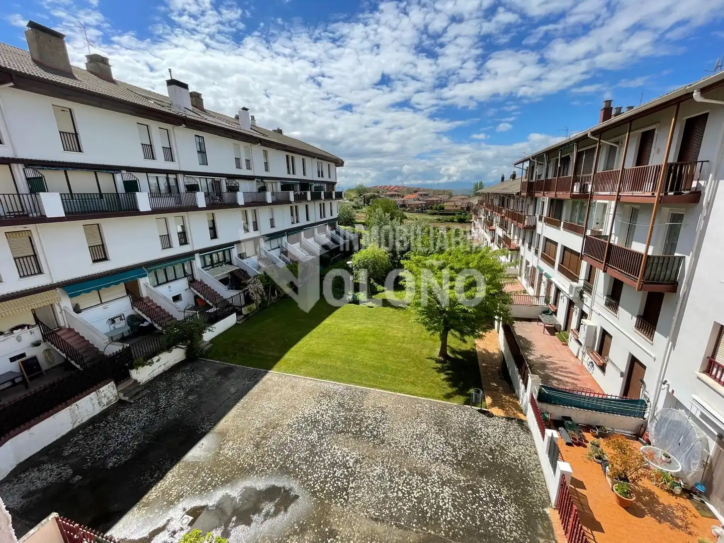 Außenansicht von Maisonette zum Verkauf in Labastida / Bastida mit Klimaanlage, Heizung und Parkett
