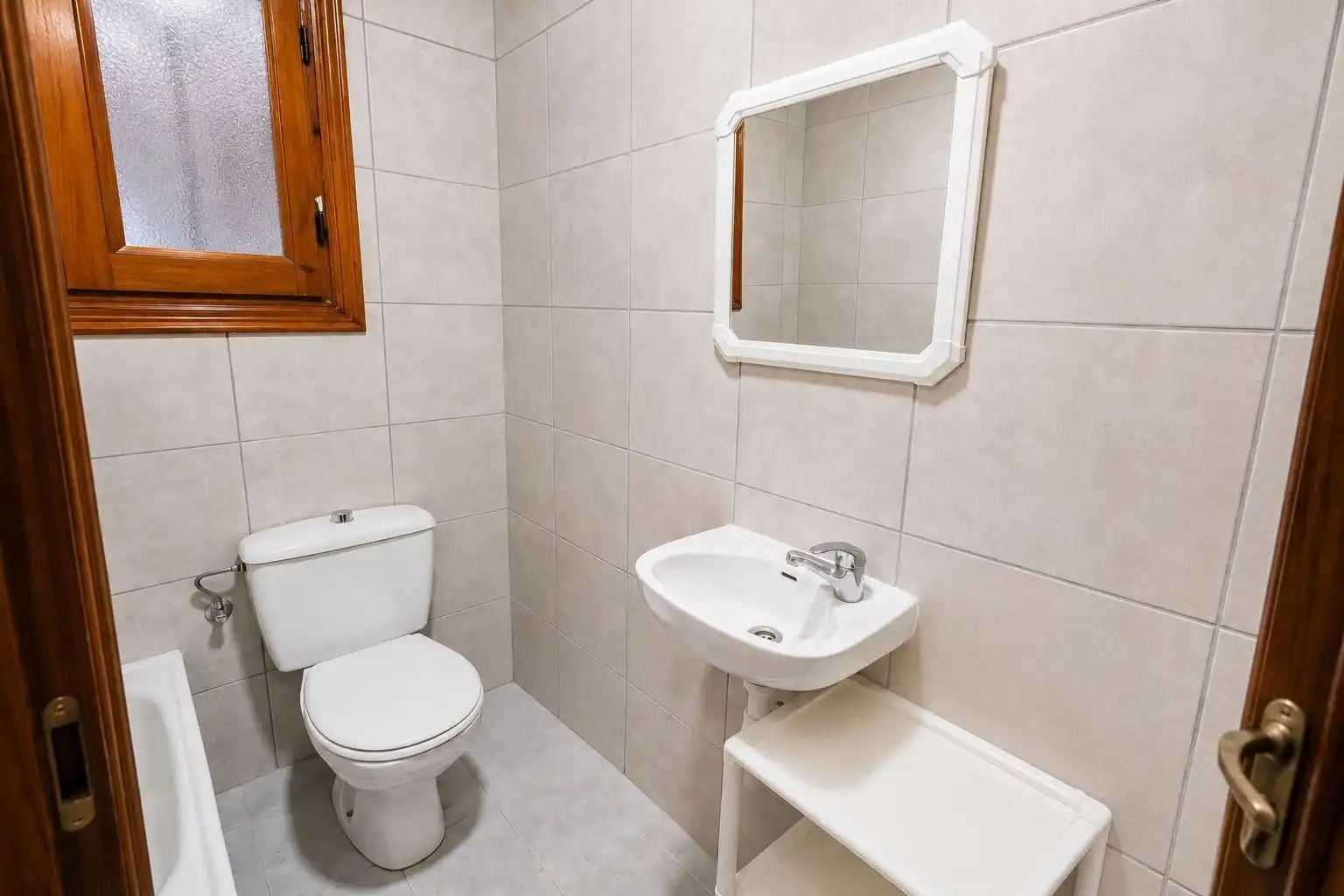 Baño de Casa adosada en venta en Torrevieja con Amueblado, Horno y TV