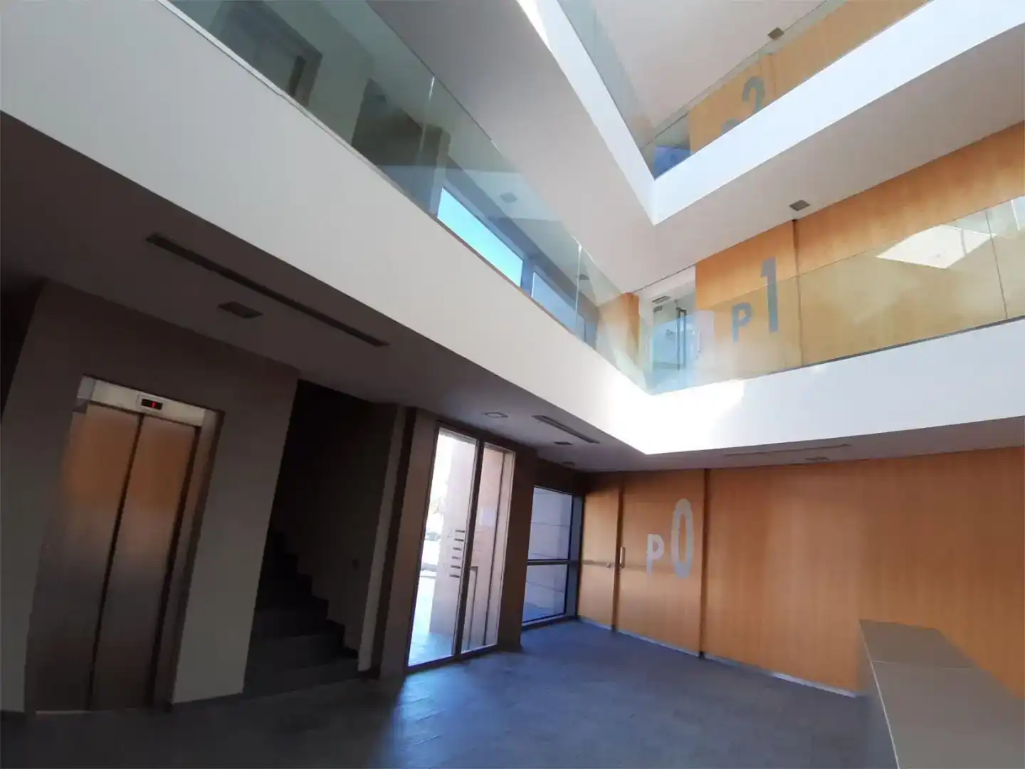 Oficina de alquiler en Palol de Revardit