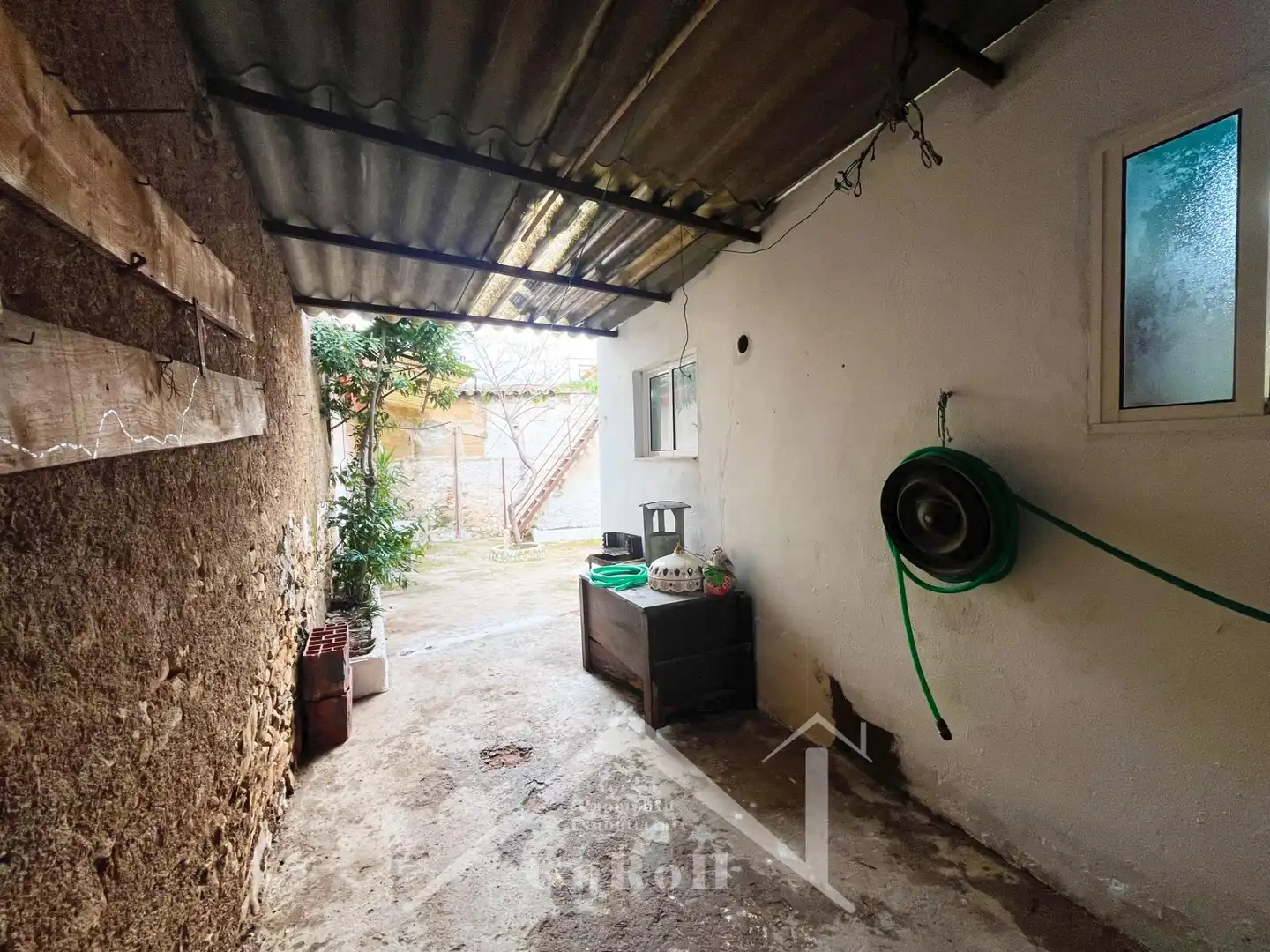 Jardín de Casa adosada en venta en Almadén de la Plata con Aire acondicionado, Terraza y Trastero