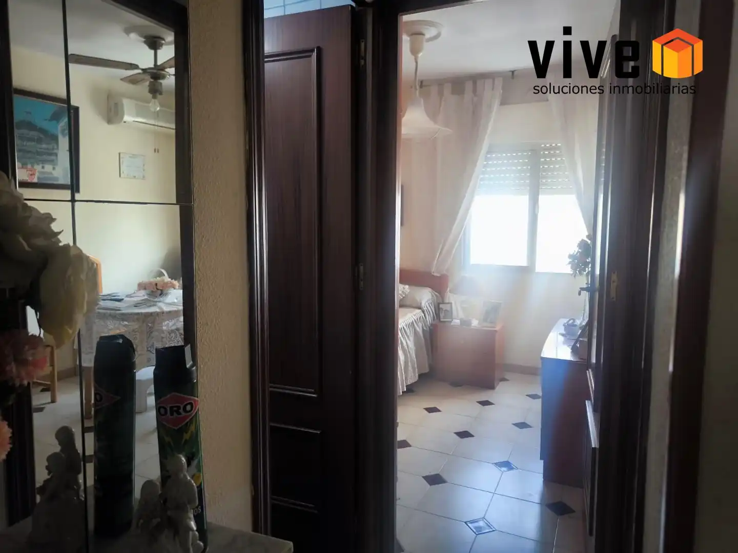 Habitación de Piso en venta en Sevilla con Aire acondicionado, Terraza y Amueblado