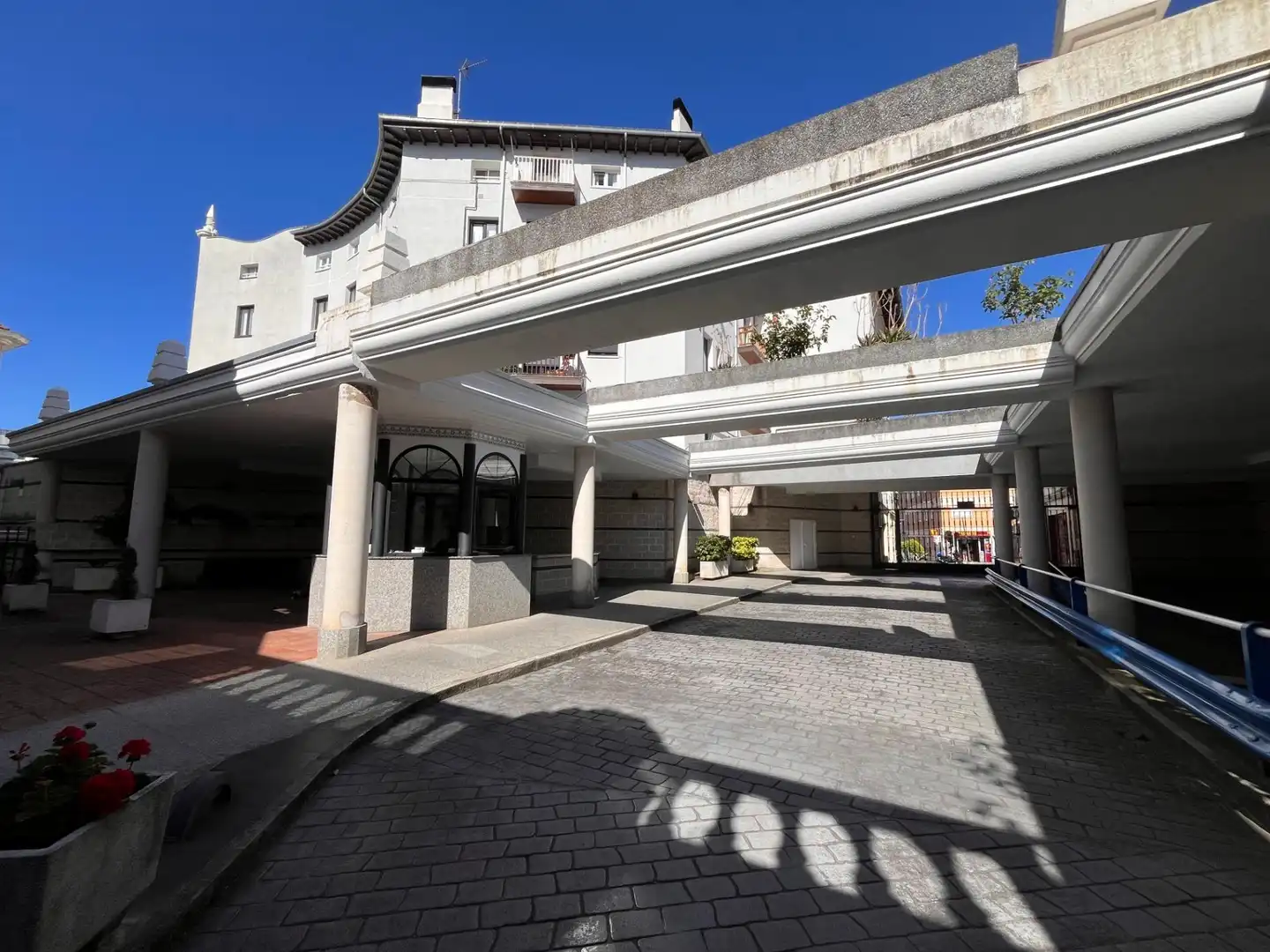 Parkplatz von Wohnung zur Miete in Santander mit Heizung, Privatgarten und Parkett