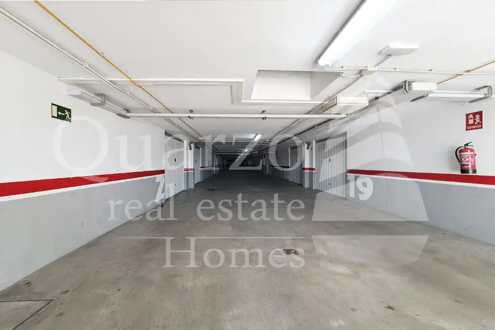 Parking de Casa adosada en venta en Plasencia con Calefacción, Terraza y Balcón