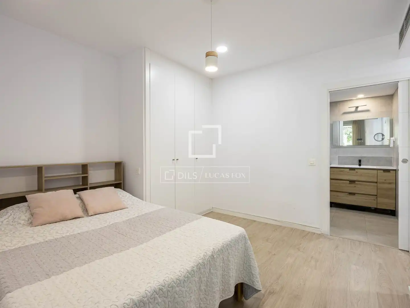 Habitación de Piso en venta en Barcelona con Aire acondicionado, Parquet y Terraza