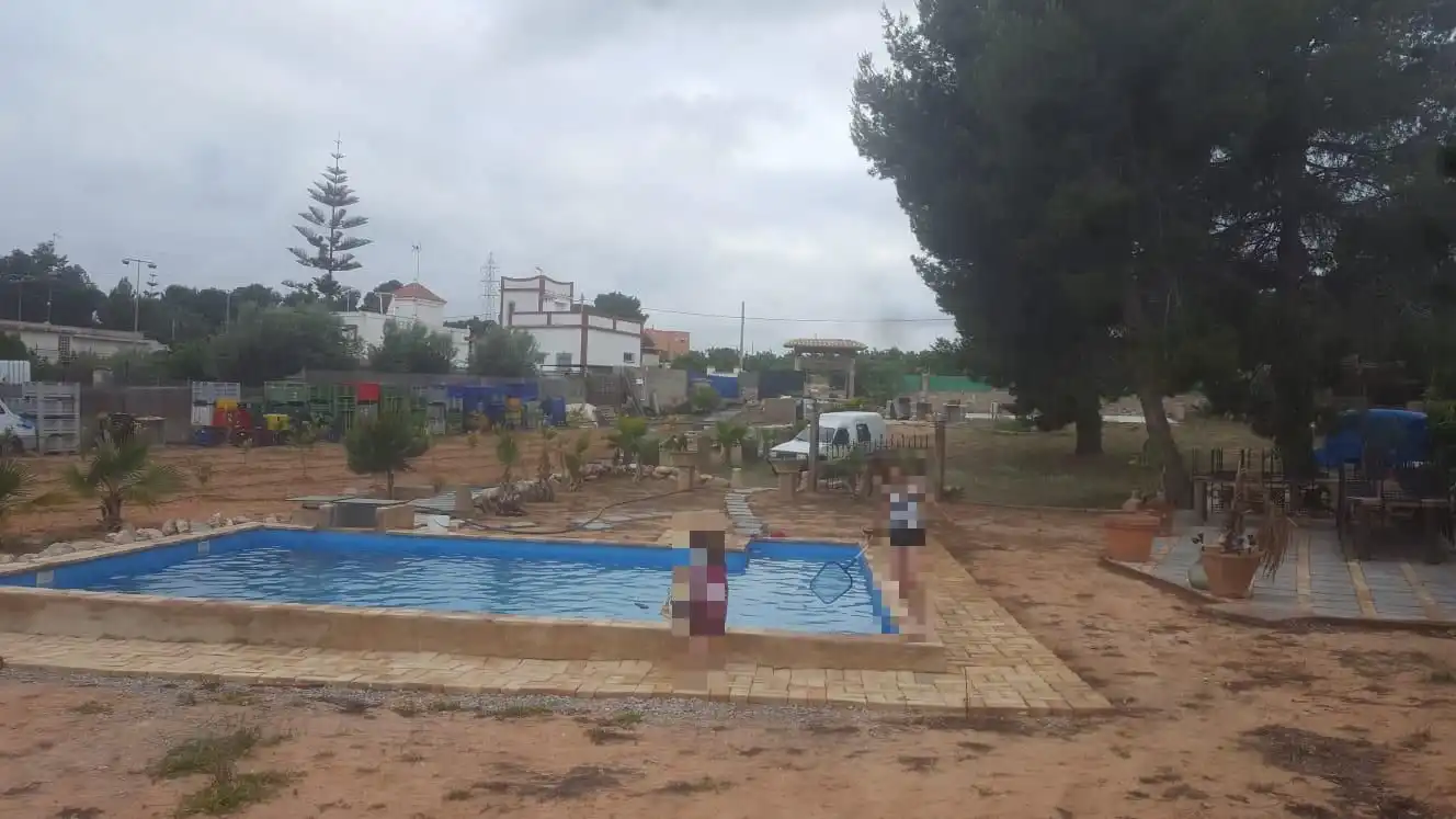Swimming pool of Residential for sale in Godella