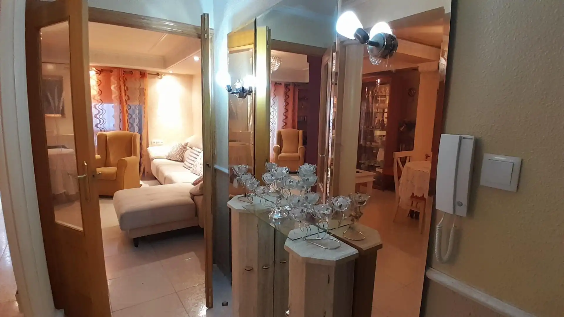 Houses for sale in Yecla  with Air Conditioner, Heating and Terrace