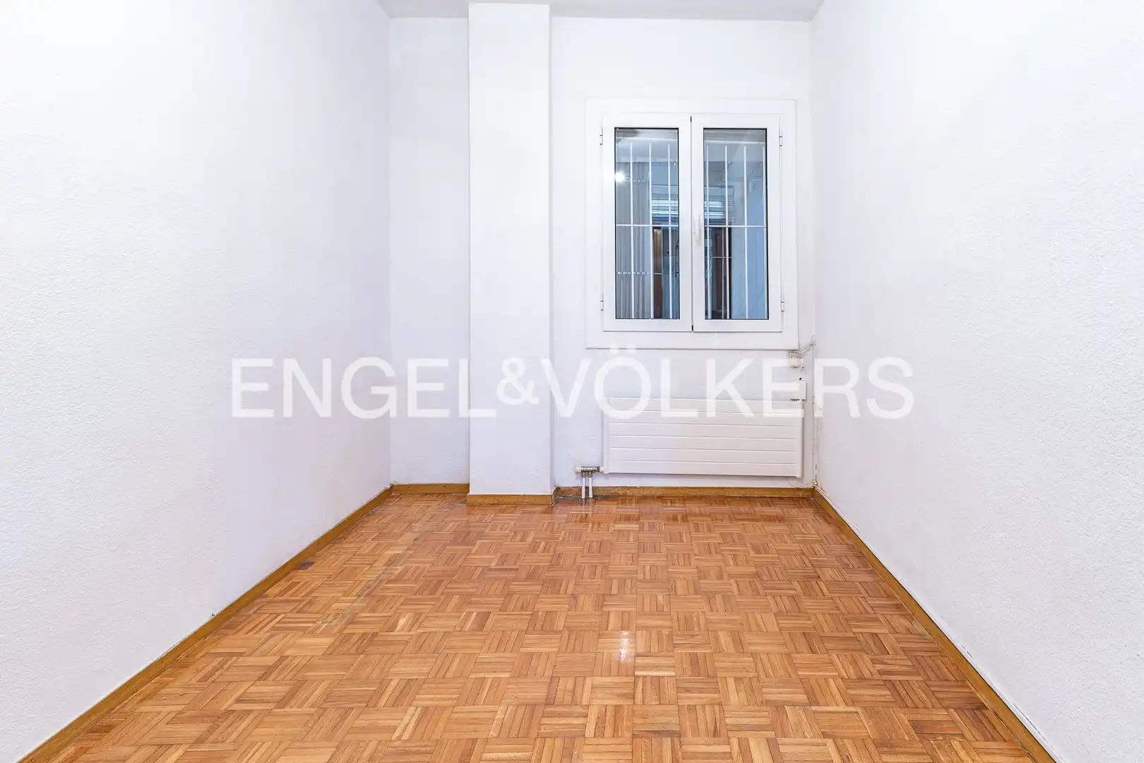 Wohnzimmer von Wohnung zum Verkauf in Barcelona mit Klimaanlage, Heizung und Parkett