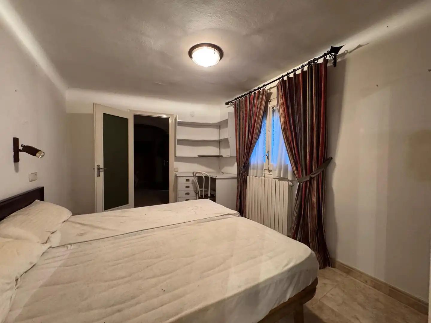 Schlafzimmer von Geschaftsraum zum Verkauf in Calaf