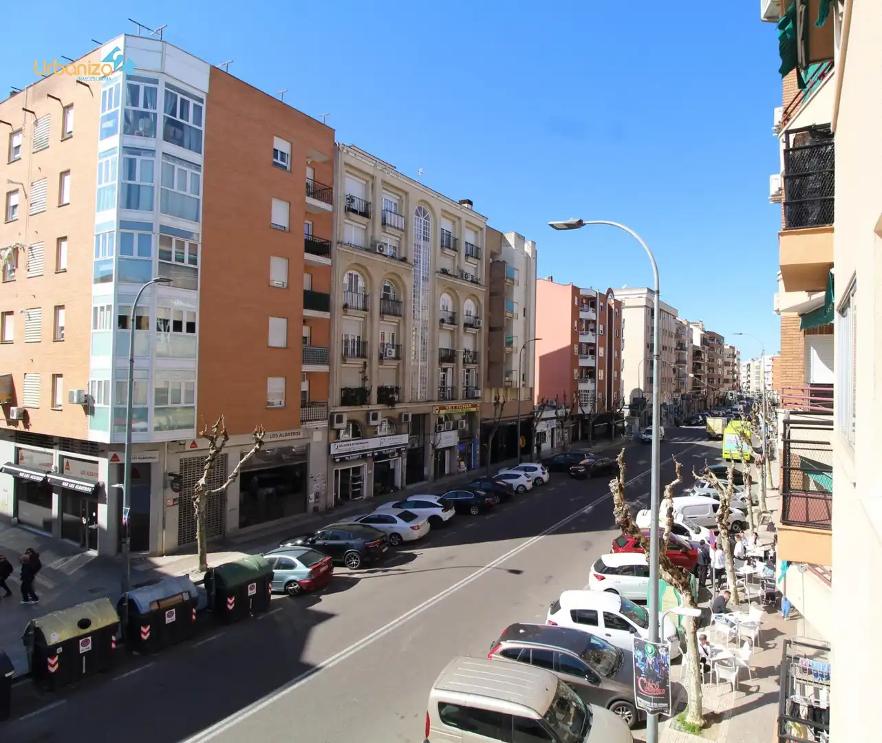 Außenansicht von Wohnung zum Verkauf in Badajoz Capital mit Klimaanlage, Terrasse und Abstellraum