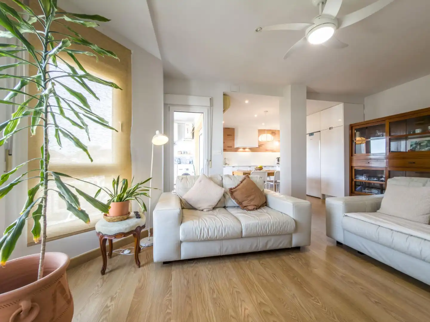 Sala de estar de Piso en venta en Churriana de la Vega con Aire acondicionado, Calefacción y Terraza