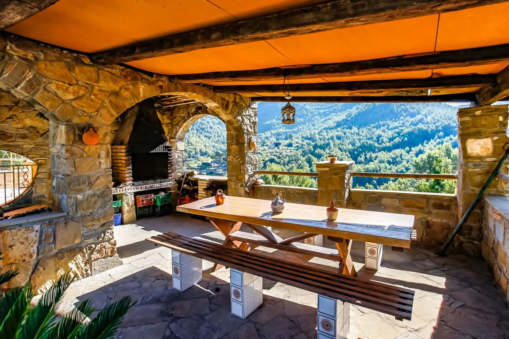 Terrasse von Country house zum Verkauf in Sant Vicenç de Castellet mit Heizung, Privatgarten und Terrasse