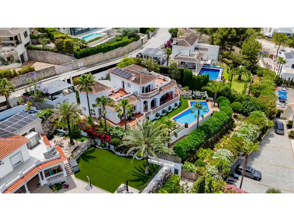 Vista exterior de Casa o chalet de alquiler en Jávea / Xàbia con Aire acondicionado, Jardín privado y Piscina