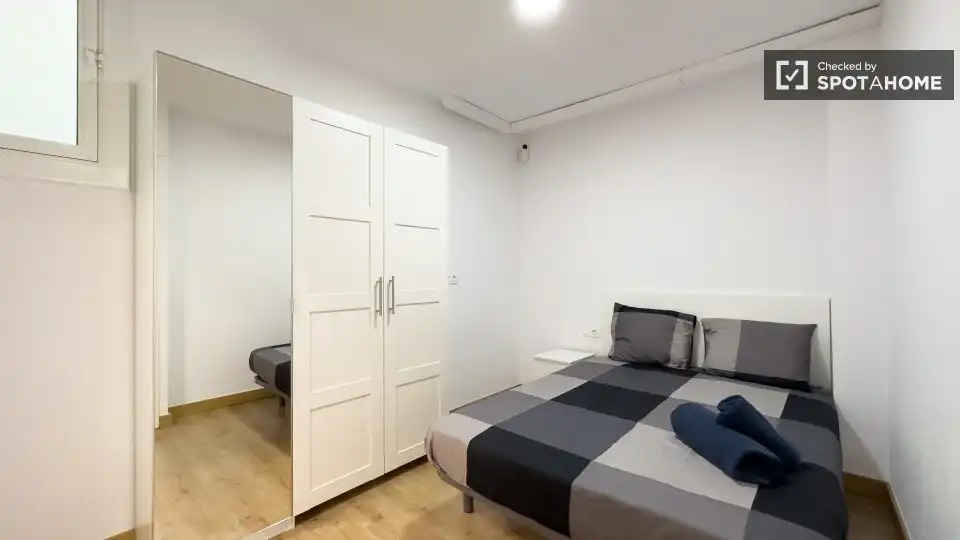 Flat with terrace to rent in Ciutat Vella, imagen 6