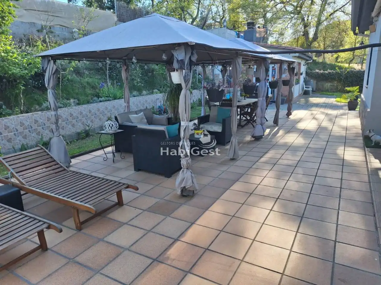 Terrassa de Casa o xalet en venda en Vilobí d'Onyar amb Aire condicionat, Calefacció i Jardí privat