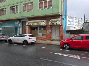 Business premises to rent in Avenida da Terra Cha 25