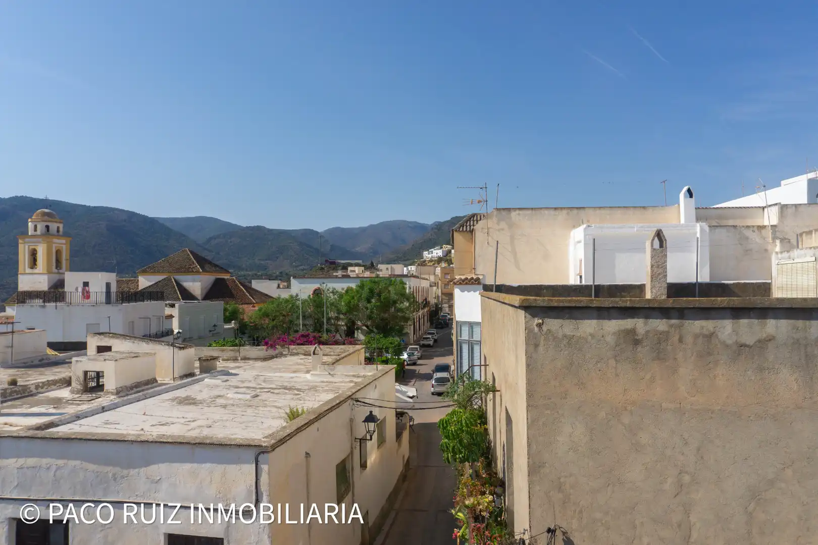 Vista exterior de Casa adosada en venda en Canjáyar amb Aire condicionat i Terrassa