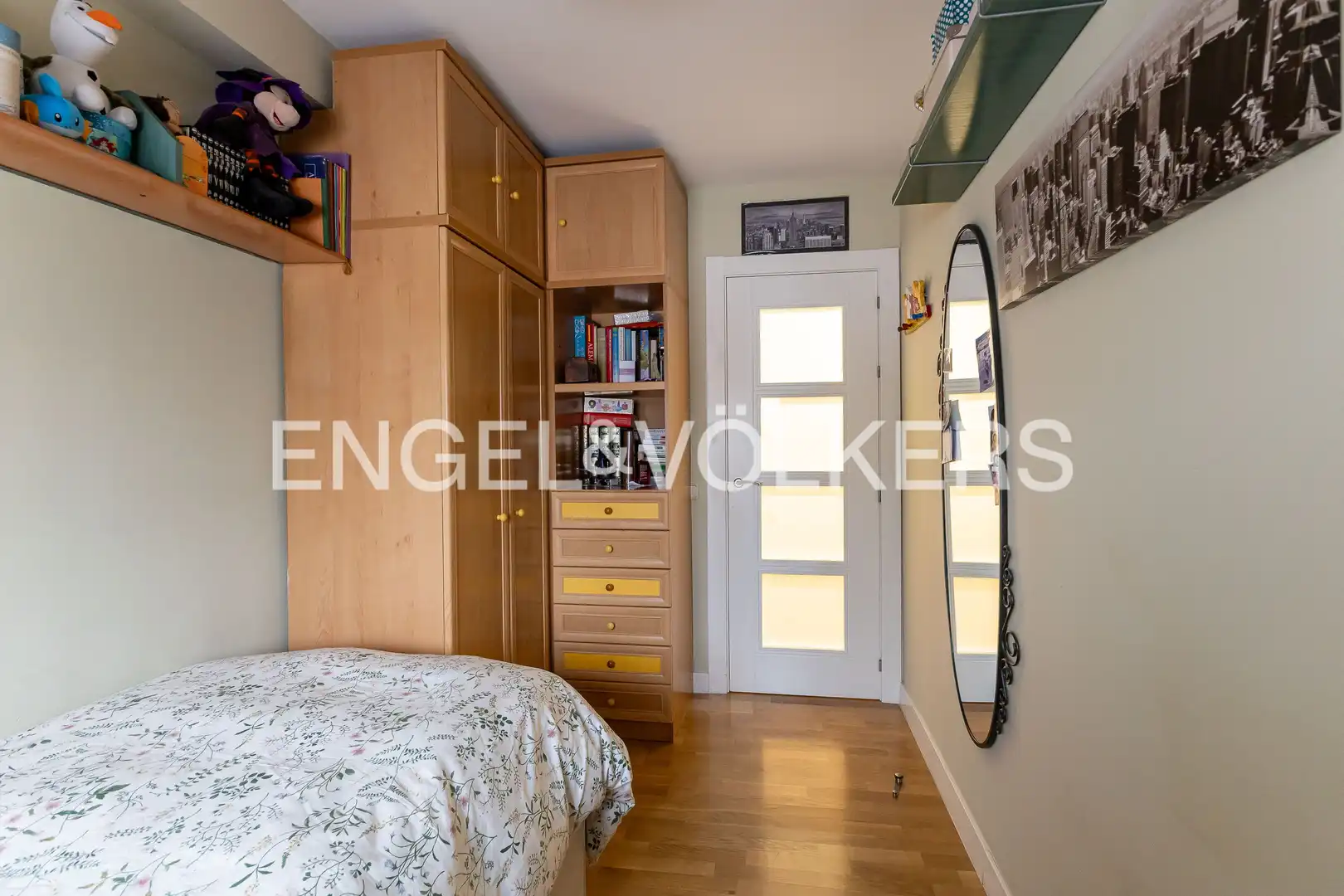 Schlafzimmer von Wohnung zum Verkauf in Madrid mit Klimaanlage, Heizung und Terrasse