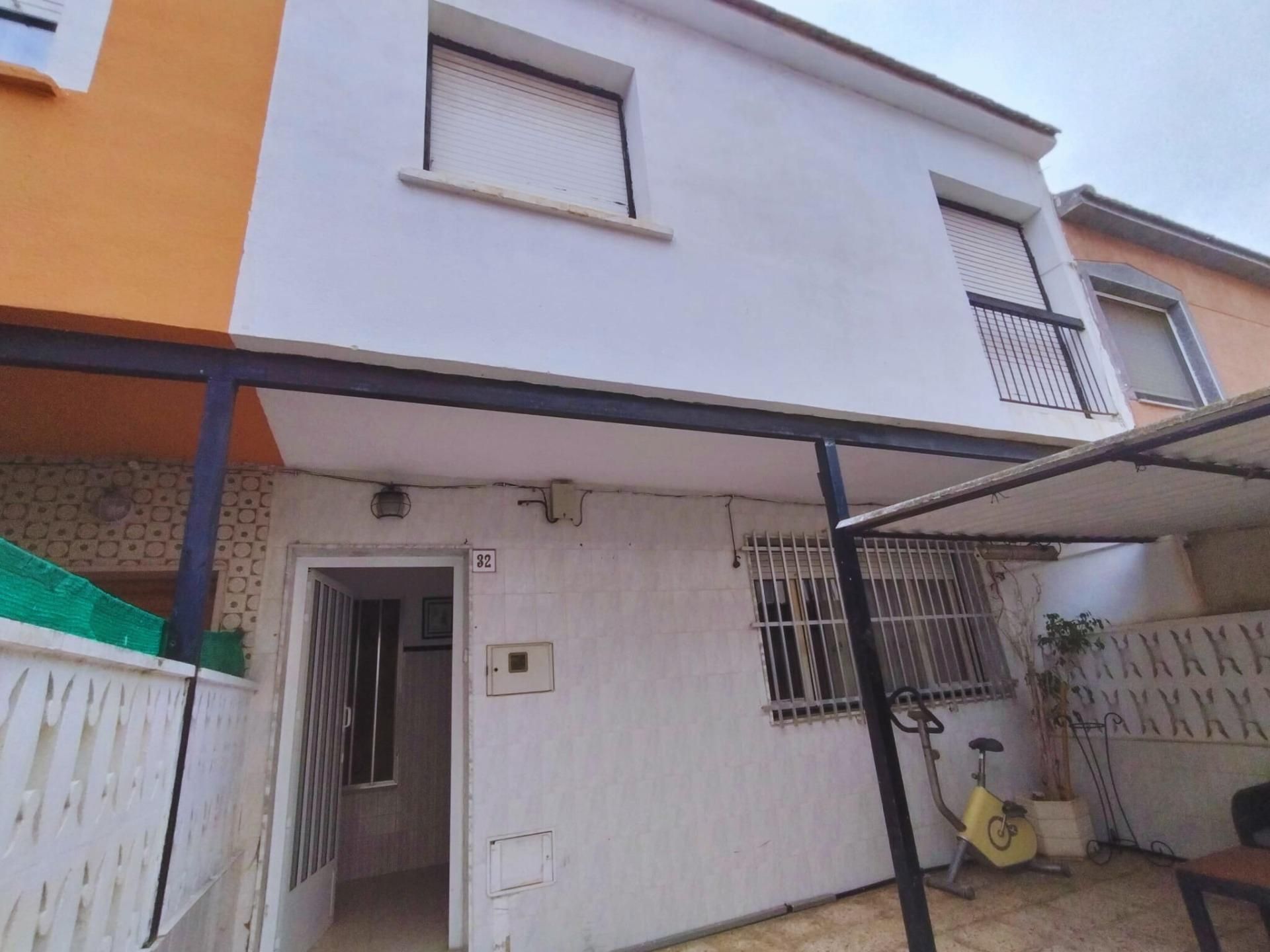 Casa adosada en venta en  MAESTRO ALFONSEA, Norte