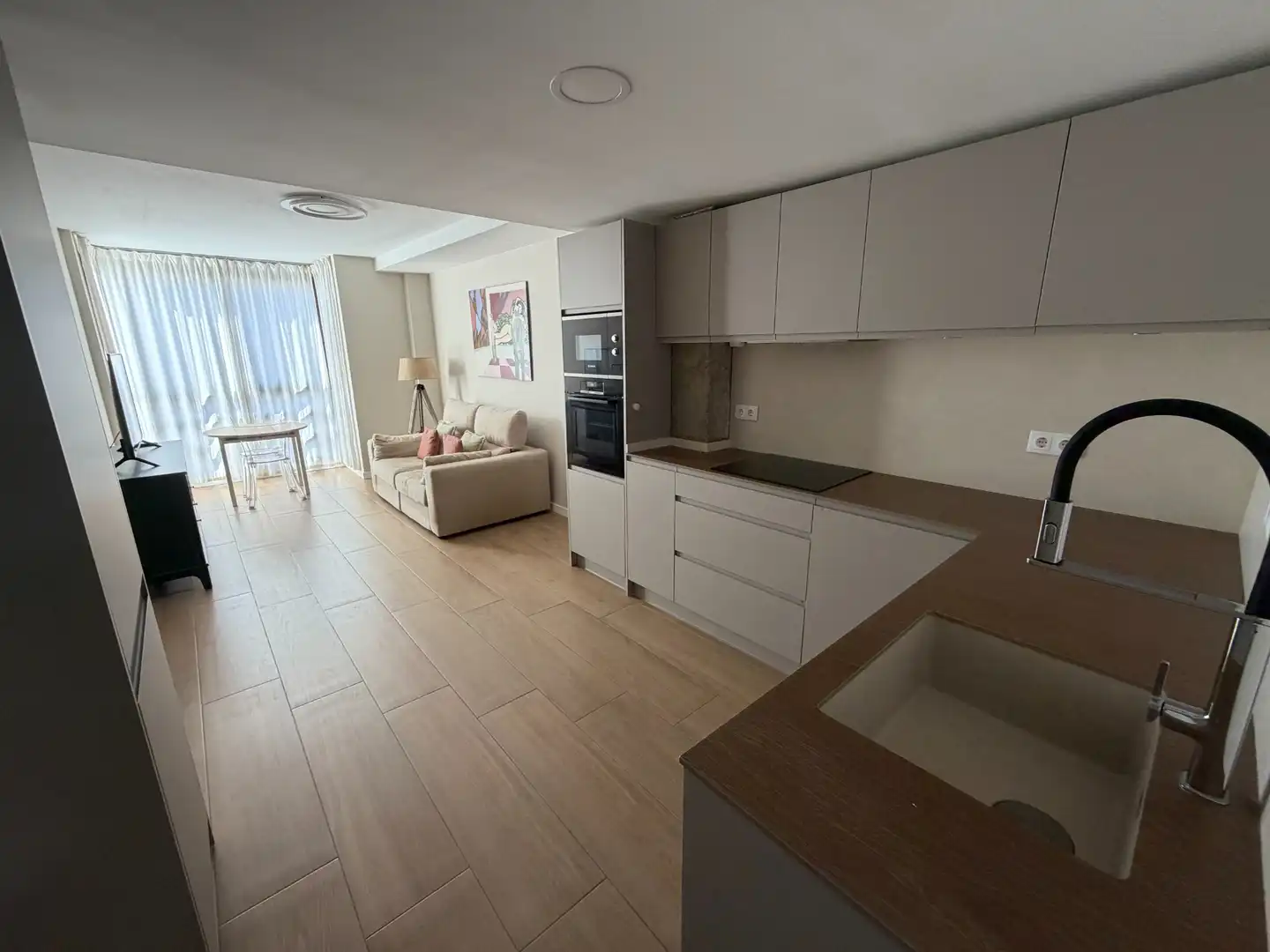 Cocina de Piso de alquiler en Valencia con Amueblado, Horno y Lavadora