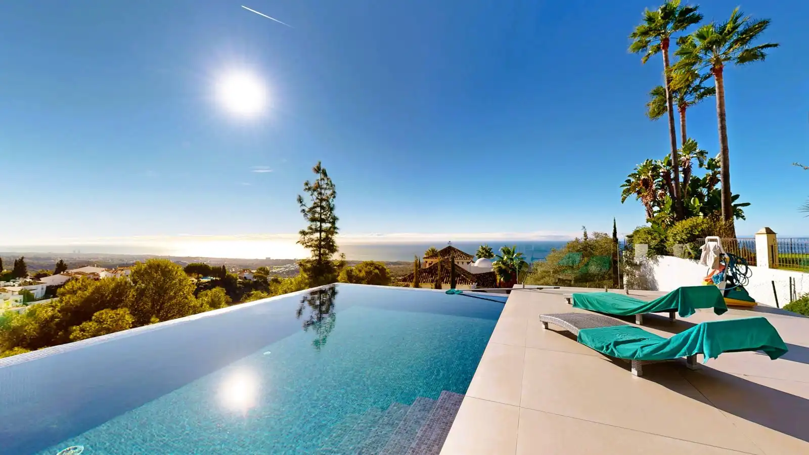 Piscina de Casa o xalet en venda en Marbella amb Aire condicionat, Terrassa i Traster