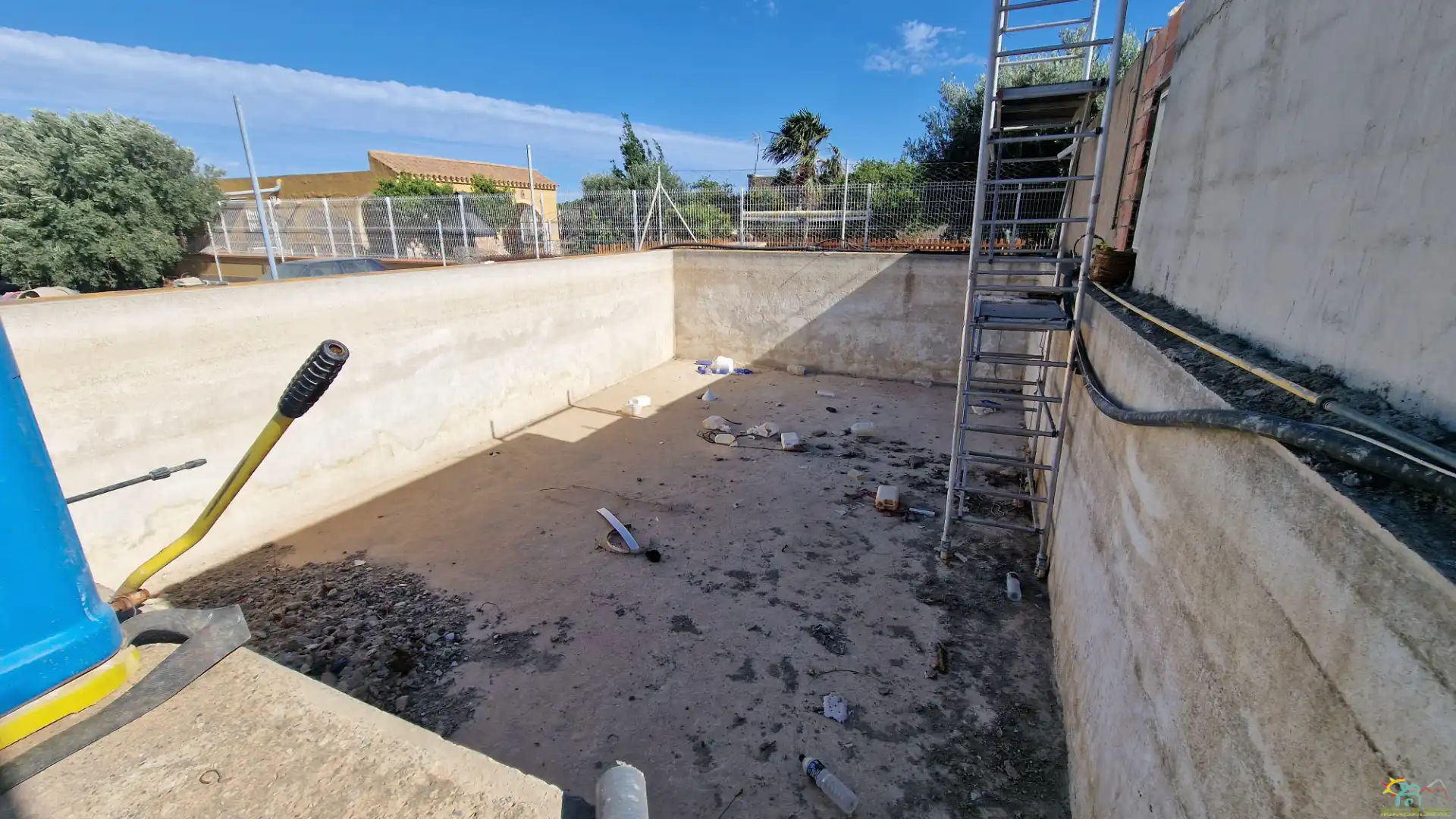 Piscina de Finca rústica en venta en Benahadux con Aire acondicionado y Amueblado