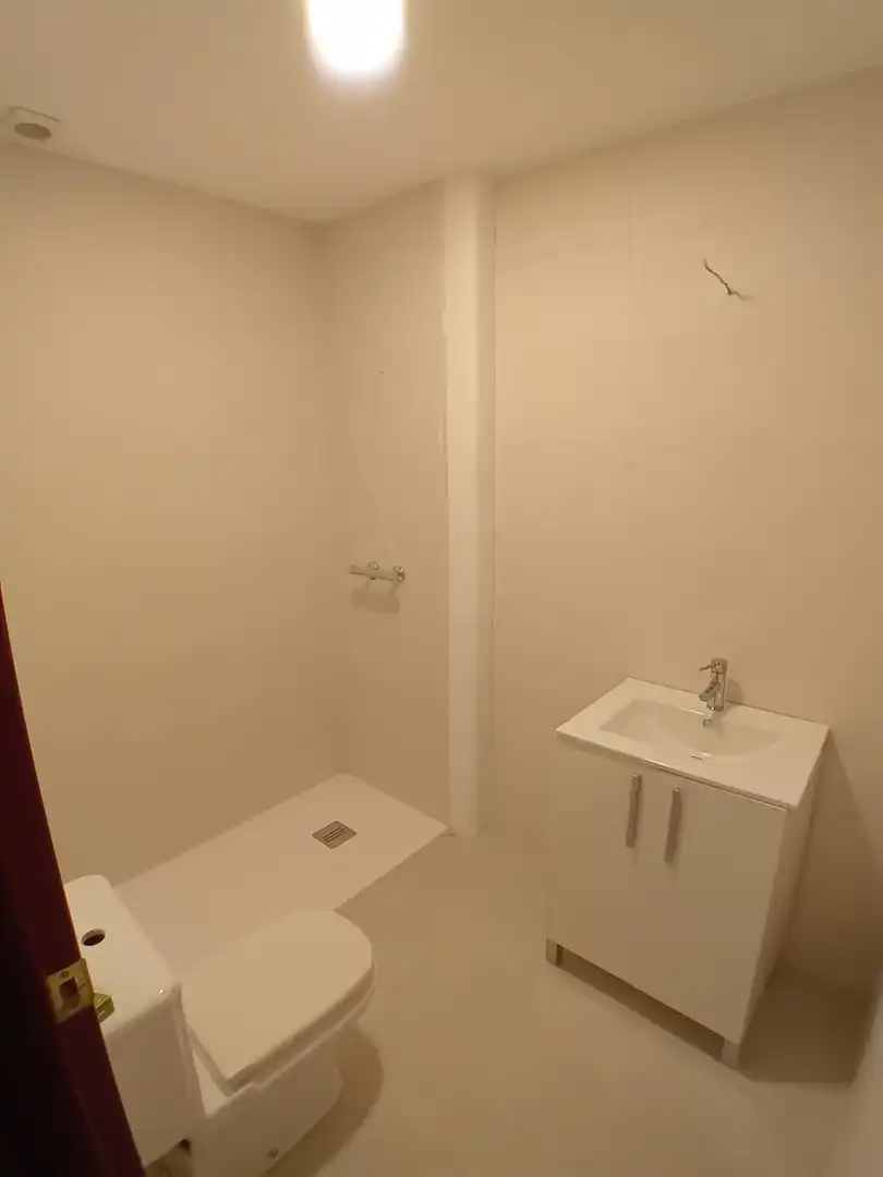 Bathroom of Flat for sale in Huelva
